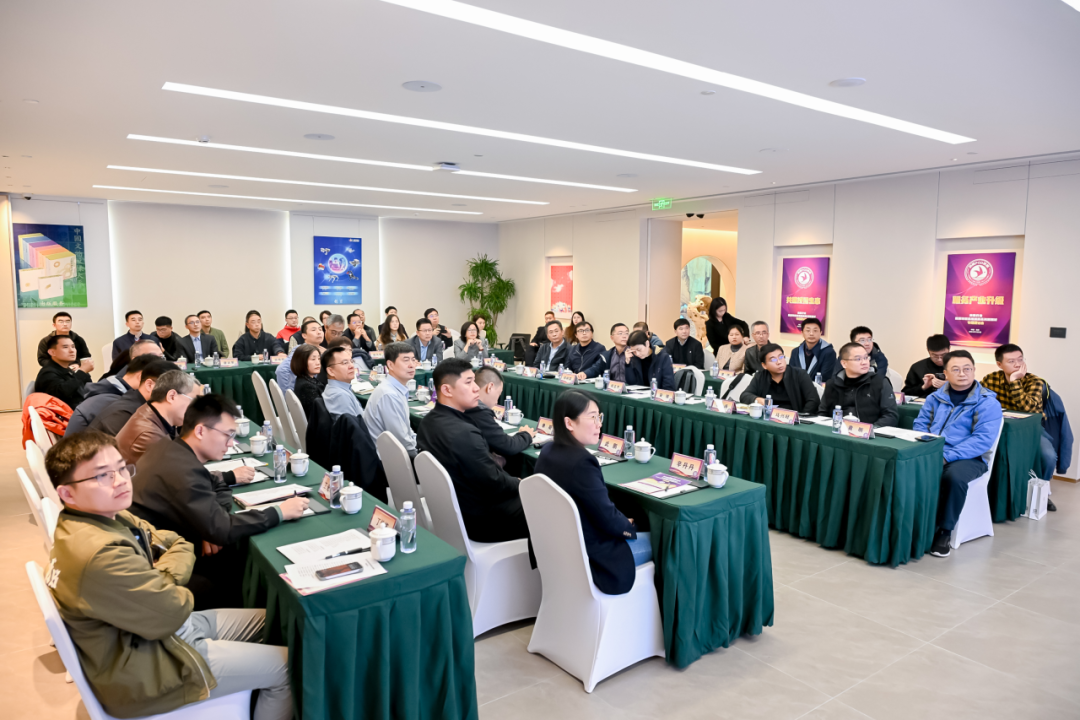 前瞻·啟迪 “出版行業(yè)按需印刷應(yīng)用前景及問題探討專題研討會”成功舉辦(圖2)