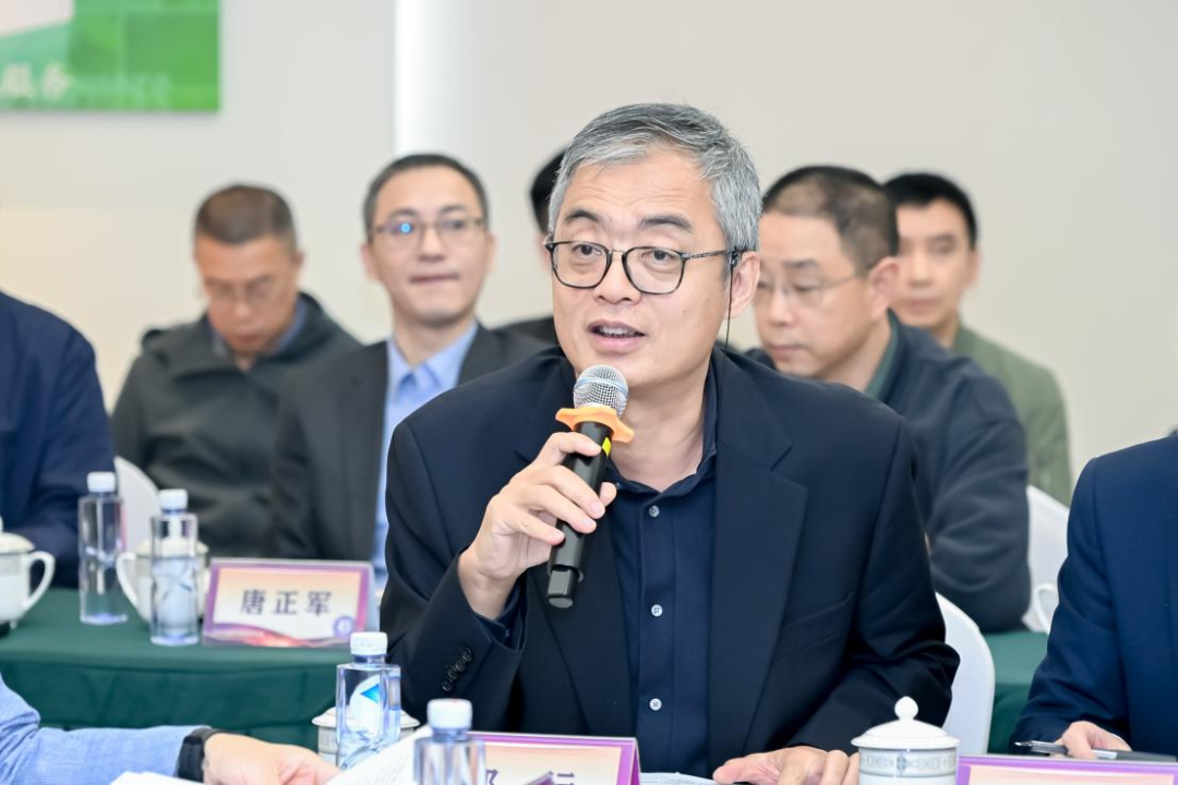 前瞻·啟迪 “出版行業(yè)按需印刷應(yīng)用前景及問題探討專題研討會”成功舉辦(圖3)